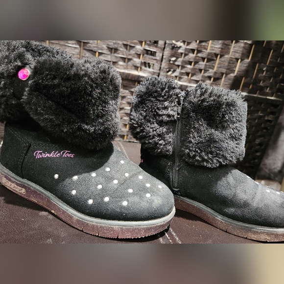 Skechers twinkle toe "light up"  Boots - Picture 3 of 7